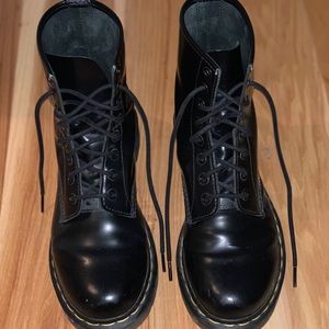 Dr Marten Boots